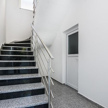 Apartments Krpan Vir Eksteriør billede